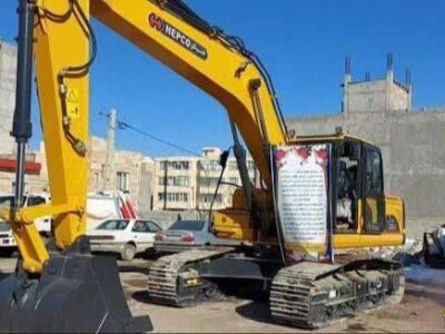 تجهیز ناوگان شهرداری خلخال به بیل مکانیکی زنجیری