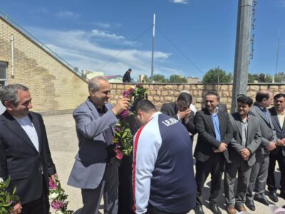 استقبال از طاها نعمتی نایبقهرمان وزنهبرداری جوانان جهان در اردبیل