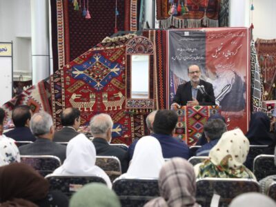 توسعه بازار، آموزش و پژوهش سه محور اصلی برنامههای حوزه صنایعدستی استان است