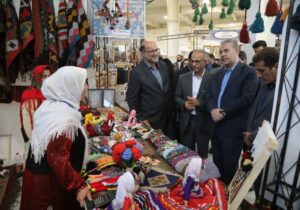 هشت و نیم همت تسهیلات حمایتی به هنرمندان صنایع‌دستی پرداخت می‌شود